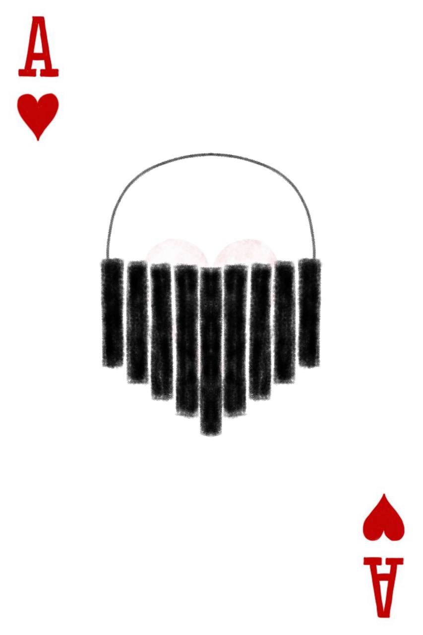 Ace of hearts card featuring a fan-shaped Pilosopo bag